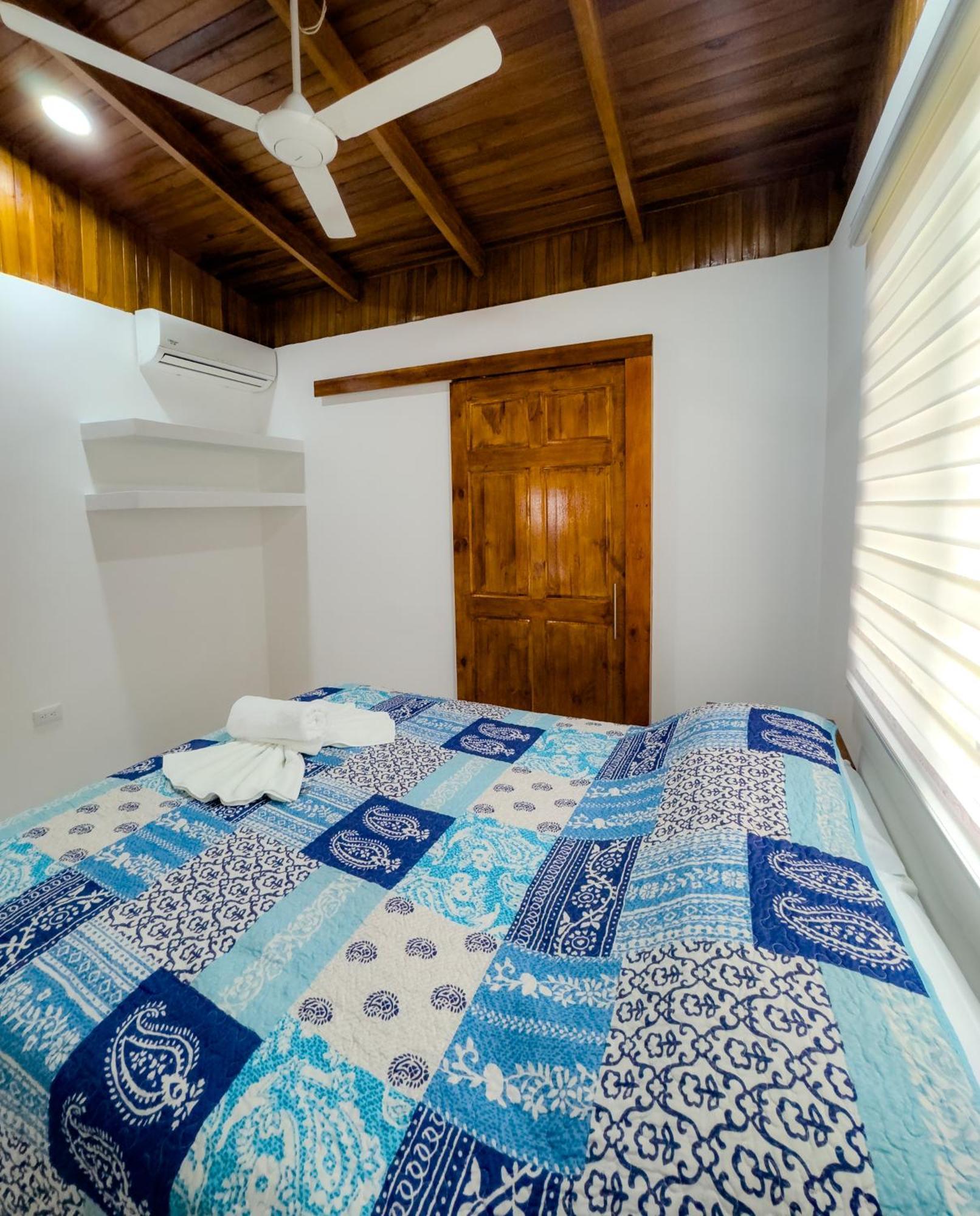 Pura Natura Lodge Мануел Антонио Екстериор снимка